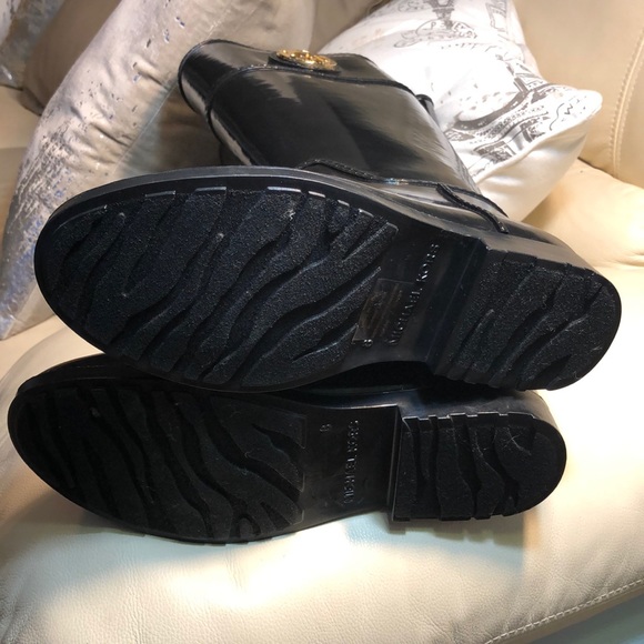 MK Michael Kors Rain Boots - Picture 7 of 7